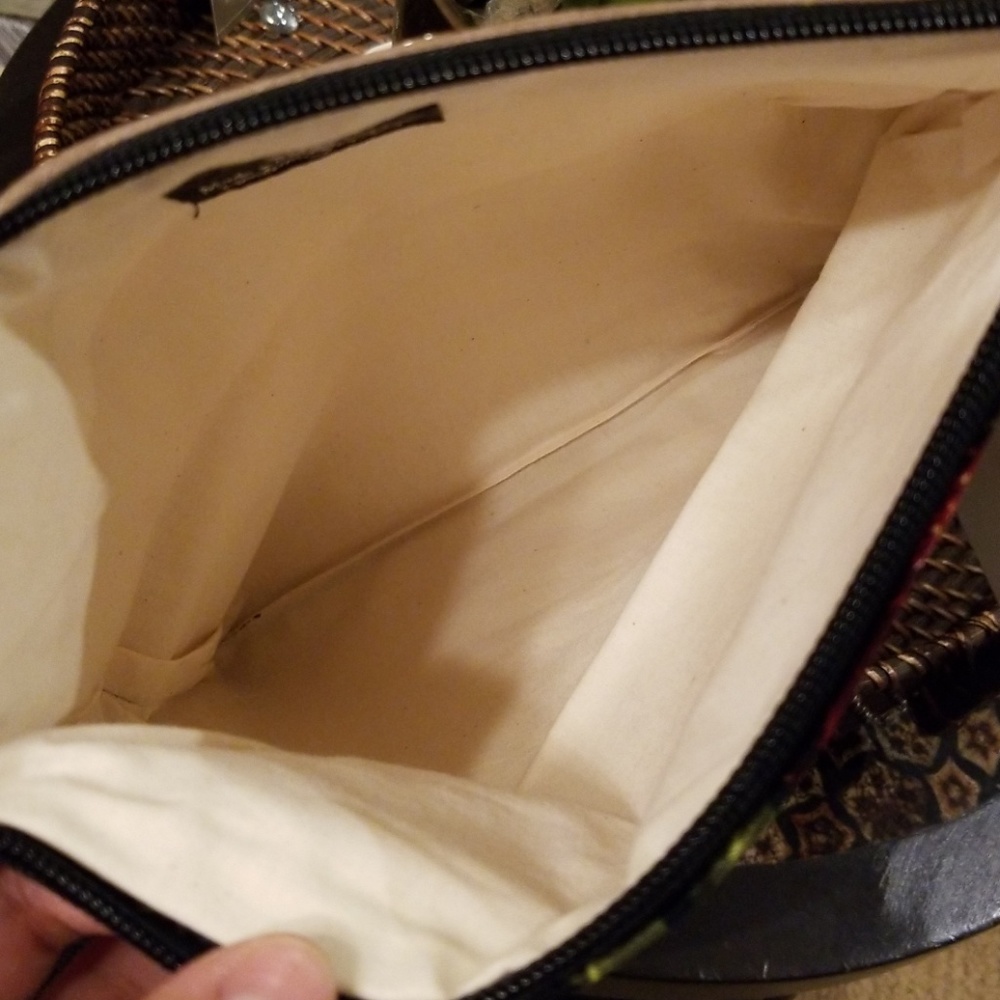 SOLD! Made in Hawaii Fold-Over Clutch - Picture 3 of 4